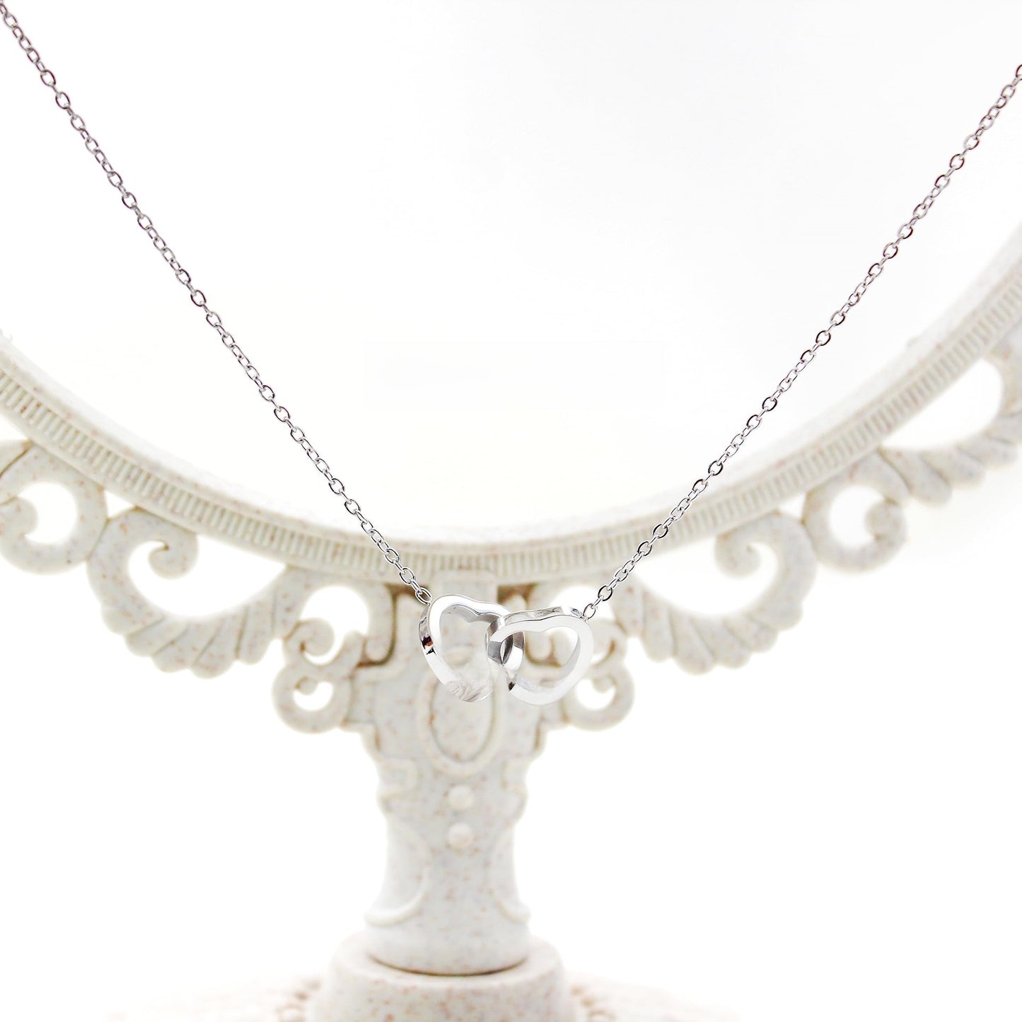 Collier rotatif à double cœur gravé, à pendentif réversible, avec boîte cadeau